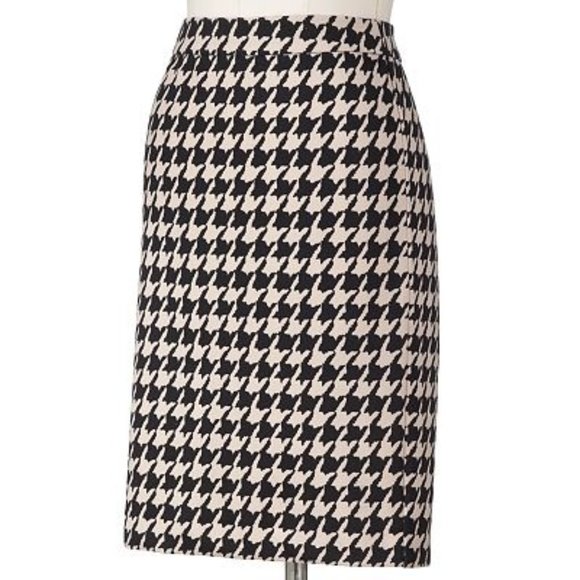 Brat Star. Beauti black and white stretch skirt Up to the knees houndstooth, - Picture 6 of 11